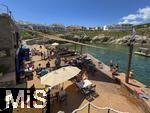 23.07.2025,  Beliebtes Reiseziel der Deutschen, Mallorca. Hier Cala Ratjada am Strand Cala Agulla.  Das Cafe Beach-Club Sa Cova am Mero-Diving-Center an der Cala Lliteras,