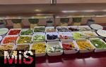 23.07.2025,  Beliebtes Reiseziel der Deutschen, Mallorca. Hotel in Cala Ratjada, Salat-Buffet.