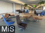 23.07.2025,  Beliebtes Reiseziel der Deutschen, Mallorca. Airport Palma de Mallorca, gemtliche Sofas und Sessel am Abfluggate C59 zur Erholung, 