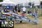 06.07.2025, Bad Wrishofen im Unterallgu, 60 Jahre Jubilumsflugtag des Modellflugplatz MFC-Bad Wrishofen,  Modellflugzeuge parken am Rand der Startbahn, 