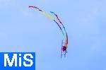 06.07.2025, Bad Wrishofen im Unterallgu, 60 Jahre Jubilumsflugtag des Modellflugplatz MFC-Bad Wrishofen,   Fuchsjagd mit zwei Modellen bei dem es darum geht, einem Modellflugzeug in der Luft, dem Fuchs ein 10 m langes buntes Band abzuschneiden.