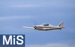 06.07.2025, Bad Wrishofen im Unterallgu, 60 Jahre Jubilumsflugtag des Modellflugplatz MFC-Bad Wrishofen, Auch Manntragende Flugzeuge bereichern die Show, Aerospool WT9 Dynamic, D-MHWR, einmotoriges zweisitziges 3-achsgesteuertes Ultraleichtflugzeug.  