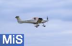 06.07.2025, Bad Wrishofen im Unterallgu, 60 Jahre Jubilumsflugtag des Modellflugplatz MFC-Bad Wrishofen, Auch Manntragende Flugzeuge bereichern die Show, Ultraleichtflugzeug.  Dyn Aero MCR-01 Sportster, F-PMDC, SE-Aviation MCR ist ein Kleinflugzeug  