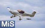 06.07.2025, Bad Wrishofen im Unterallgu, 60 Jahre Jubilumsflugtag des Modellflugplatz MFC-Bad Wrishofen, Auch Manntragende Flugzeuge bereichern die Show, Ultraleichtflugzeug.  Dyn Aero MCR-01 Sportster, F-PMDC, SE-Aviation MCR ist ein Kleinflugzeug  