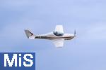 06.07.2025, Bad Wrishofen im Unterallgu, 60 Jahre Jubilumsflugtag des Modellflugplatz MFC-Bad Wrishofen, Auch Manntragende Flugzeuge bereichern die Show, Aerospool WT9 Dynamic, D-MHWR, einmotoriges zweisitziges 3-achsgesteuertes Ultraleichtflugzeug.  