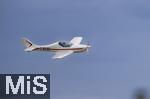 06.07.2025, Bad Wrishofen im Unterallgu, 60 Jahre Jubilumsflugtag des Modellflugplatz MFC-Bad Wrishofen, Auch Manntragende Flugzeuge bereichern die Show, Aerospool WT9 Dynamic, D-MHWR, einmotoriges zweisitziges 3-achsgesteuertes Ultraleichtflugzeug.  