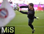 07.08.2025, Fussball Bundesliga 2025/2026, Freundschaftsspiel, Telekom-Cup, FC Bayern Mnchen - Tottenham Hotspur, in der Allianz-Arena Mnchen, Torwart Manuel Neuer (FC Bayern Mnchen) beim Aufwrmen.