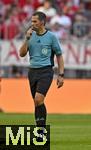 07.08.2025, Fussball Bundesliga 2025/2026, Freundschaftsspiel, Telekom-Cup, FC Bayern Mnchen - Tottenham Hotspur, in der Allianz-Arena Mnchen, Schiedsrichter Robert Hartmann (Deutschland).