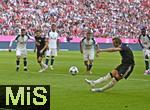 07.08.2025, Fussball Bundesliga 2025/2026, Freundschaftsspiel, Telekom-Cup, FC Bayern Mnchen - Tottenham Hotspur, in der Allianz-Arena Mnchen, Harry Kane (FC Bayern Mnchen) rutscht aus