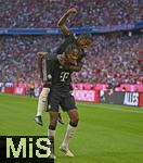 07.08.2025, Fussball Bundesliga 2025/2026, Freundschaftsspiel, Telekom-Cup, FC Bayern Mnchen - Tottenham Hotspur, in der Allianz-Arena Mnchen, Wisdom Mike (oben, FC Bayern Mnchen) und Jonah Kusi-Asare (unten, Bayern Mnchen) jubeln
