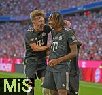 07.08.2025, Fussball Bundesliga 2025/2026, Freundschaftsspiel, Telekom-Cup, FC Bayern Mnchen - Tottenham Hotspur, in der Allianz-Arena Mnchen, v.l. Lennart Karl (Bayern Mnchen) und Jonah Kusi-Asare (Bayern Mnchen) jubeln.