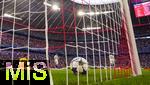 07.08.2025, Fussball Bundesliga 2025/2026, Freundschaftsspiel, Telekom-Cup, FC Bayern Mnchen - Tottenham Hotspur, in der Allianz-Arena Mnchen, Torwart Guglielmo Vicario (Tottenham Hotspur) sitzt geschlagen am Boden, das Gegentor zum 4:0 vom FC Bayern konnte er nicht abwehren.