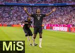 07.08.2025, Fussball Bundesliga 2025/2026, Freundschaftsspiel, Telekom-Cup, FC Bayern Mnchen - Tottenham Hotspur, in der Allianz-Arena Mnchen, Torjubel Wisdom Mike (li, FC Bayern Mnchen) mit Jonah Kusi-Asare (Bayern Mnchen) 