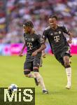 07.08.2025, Fussball Bundesliga 2025/2026, Freundschaftsspiel, Telekom-Cup, FC Bayern Mnchen - Tottenham Hotspur, in der Allianz-Arena Mnchen, v.li: Wisdom Mike (FC Bayern Mnchen) und Jonah Kusi-Asare (Bayern Mnchen) 