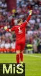 07.08.2025, Fussball Bundesliga 2025/2026, Freundschaftsspiel, Telekom-Cup, FC Bayern Mnchen - Tottenham Hotspur, in der Allianz-Arena Mnchen, Torwart Manuel Neuer (FC Bayern Mnchen) jubelt 