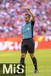 07.08.2025, Fussball Bundesliga 2025/2026, Freundschaftsspiel, Telekom-Cup, FC Bayern Mnchen - Tottenham Hotspur, in der Allianz-Arena Mnchen, Schiedsrichter Robert Hartmann