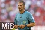 07.08.2025, Fussball Bundesliga 2025/2026, Freundschaftsspiel, Telekom-Cup, FC Bayern Mnchen - Tottenham Hotspur, in der Allianz-Arena Mnchen, Schiedsrichter Robert Hartmann