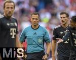 07.08.2025, Fussball Bundesliga 2025/2026, Freundschaftsspiel, Telekom-Cup, FC Bayern Mnchen - Tottenham Hotspur, in der Allianz-Arena Mnchen, Schiedsrichter Robert Hartmann