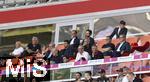 07.08.2025, Fussball Bundesliga 2025/2026, Freundschaftsspiel, Telekom-Cup, FC Bayern Mnchen - Tottenham Hotspur, in der Allianz-Arena Mnchen, Ehrengastbereich, Vereinsfhrung FC Bayern mit , Ex-Prsident und Aufsichtsratsvorsitzender Karl Hopfner (FC Bayern Mnchen), Geschftsfhrer Michael Diederich (FC Bayern Mnchen), Sportvorstand Max Eberl (Bayern Mnchen), Vorstandsvorsitzender Jan-Christian Dreesen (FC Bayern Mnchen),  Prsident Herbert Hainer (FC Bayern), Michael Ballack, 