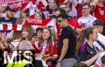 07.08.2025, Fussball Bundesliga 2025/2026, Freundschaftsspiel, Telekom-Cup, FC Bayern Mnchen - Tottenham Hotspur, in der Allianz-Arena Mnchen, Aleksandar Pavlovic (Bayern Mnchen)  auf der Tribne mit Sonnenbrille 