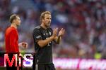 07.08.2025, Fussball Bundesliga 2025/2026, Freundschaftsspiel, Telekom-Cup, FC Bayern Mnchen - Tottenham Hotspur, in der Allianz-Arena Mnchen, Harry Kane (FC Bayern Mnchen) bedankt sich bei den Zuschauern.