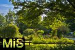 10.08.2025, Kurpark in Bad Wrishofen (Unterallgu), Kurgste, Einheimische und Urlauber finden hier Entspannung und Ruhe in gepflegter Natur,