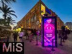 11.08.2025,  Beliebtes Reiseziel der Deutschen, Spanien, Insel Mallorca. Hier  Am berchtigten Feier-Hotspot Ballermann in El Arenal liegt die Vergngungsmeile Schinkenstrasse mit dem Kult-Lokal Megapark, we are open.