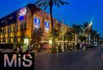 11.08.2025,  Beliebtes Reiseziel der Deutschen, Spanien, Insel Mallorca. Hier  Am berchtigten Feier-Hotspot Ballermann in El Arenal liegt die Vergngungsmeile Schinkenstrasse mit dem Kult-Lokal Megapark,  