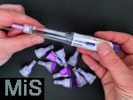 12.08.2025, Arzneimittel Abnehmspritze zur Behandlung von Adipositas bergewicht. 5mg Dosis Tirzepadid (Subkutane Anwendung). Tirzepatid, bekannt unter dem Markennamen Mounjaro, ist ein Medikament, das zur Behandlung von Typ-2-Diabetes und auch zur Gewichtsreduktion bei Adipositas eingesetzt wird. Es ist in Deutschland zugelassen und wird als Injektion verabreicht. 
