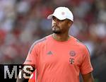 12.08.2025, Fussball Bundesliga 2025/2026, Freundschaftsspiel, Grasshopper Club Zrich - FC Bayern Mnchen - im Stadion am Letzigrund, Zrich (Schweiz). Trainer Vincent Kompany (FC Bayern Mnchen) 
