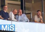 12.08.2025, Fussball Bundesliga 2025/2026, Freundschaftsspiel, Grasshopper Club Zrich - FC Bayern Mnchen - im Stadion am Letzigrund, Zrich (Schweiz). Ehren-Prsident Uli Hoene (FC Bayern Mnchen, Hoeness) auf der Tribne  