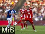 12.08.2025, Fussball Bundesliga 2025/2026, Freundschaftsspiel, Grasshopper Club Zrich - FC Bayern Mnchen - im Stadion am Letzigrund, Zrich (Schweiz). re: Konrad Laimer (FC Bayern Mnchen) 