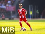 12.08.2025, Fussball Bundesliga 2025/2026, Freundschaftsspiel, Grasshopper Club Zrich - FC Bayern Mnchen - im Stadion am Letzigrund, Zrich (Schweiz). Lennart Karl (FC Bayern Mnchen) am Ball 