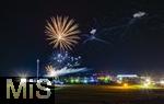 14.08.2025, Freizeitpark, Allgu Skylinepark in Rammingen bei Bad Wrishofen, Drohnen-Nachtaufnahme bei SKYLINEPARK BEI NACHT am 14.08.2025 mit dem groen Nachtfeuerwerk um 23:00 Uhr. 