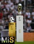 16.08.2025, Fussball Bundesliga 2025/2026, Franz-Beckenbauer-Supercup, VfB Stuttgart - FC Bayern Mnchen, in der MHP-Arena (Stuttgart). Die Pokale