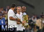 16.08.2025, Fussball Bundesliga 2025/2026, Franz-Beckenbauer-Supercup, VfB Stuttgart - FC Bayern Mnchen, in der MHP-Arena (Stuttgart). v.l. Cacao (Stuttgart), Joel Beckenbauer (Deutschland) und Claudio Pizarro (FC Bayern Mnchen).   