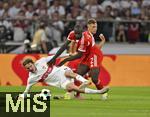 16.08.2025, Fussball Bundesliga 2025/2026, Franz-Beckenbauer-Supercup, VfB Stuttgart - FC Bayern Mnchen, in der MHP-Arena (Stuttgart). v.l. Nick Woltemade (Stuttgart) gegen Dayot Upamecano (FC Bayern Mnchen) 