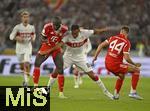 16.08.2025, Fussball Bundesliga 2025/2026, Franz-Beckenbauer-Supercup, VfB Stuttgart - FC Bayern Mnchen, in der MHP-Arena (Stuttgart). Zweikampf von  v.l. Dayot Upamecano (FC Bayern Mnchen) gegen Jamie Leweling (Stuttgart) 