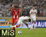16.08.2025, Fussball Bundesliga 2025/2026, Franz-Beckenbauer-Supercup, VfB Stuttgart - FC Bayern Mnchen, in der MHP-Arena (Stuttgart). v.l. Michael Olise (FC Bayern Mnchen) und Deniz Undav (Stuttgart) 