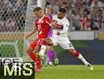 16.08.2025, Fussball Bundesliga 2025/2026, Franz-Beckenbauer-Supercup, VfB Stuttgart - FC Bayern Mnchen, in der MHP-Arena (Stuttgart). v.l. Joshua Kimmich (FC Bayern Mnchen) gegen Deniz Undav (Stuttgart) 