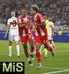 16.08.2025, Fussball Bundesliga 2025/2026, Franz-Beckenbauer-Supercup, VfB Stuttgart - FC Bayern Mnchen, in der MHP-Arena (Stuttgart). Luis Diaz (FC Bayern Mnchen) Torjubel mit Sacha Boey (FC Bayern Mnchen) 