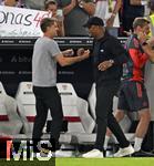 16.08.2025, Fussball Bundesliga 2025/2026, Franz-Beckenbauer-Supercup, VfB Stuttgart - FC Bayern Mnchen, in der MHP-Arena (Stuttgart). Trainer Vincent Kompany (FC Bayern Mnchen) jubelt mit Sportdirektor Christoph Freund (Bayern Mnchen) 
