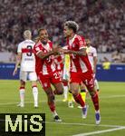 16.08.2025, Fussball Bundesliga 2025/2026, Franz-Beckenbauer-Supercup, VfB Stuttgart - FC Bayern Mnchen, in der MHP-Arena (Stuttgart). Torjubel, re: Luis Diaz (FC Bayern Mnchen) mit Sacha Boey (FC Bayern Mnchen) 