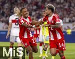 16.08.2025, Fussball Bundesliga 2025/2026, Franz-Beckenbauer-Supercup, VfB Stuttgart - FC Bayern Mnchen, in der MHP-Arena (Stuttgart). Torjubel, re: Luis Diaz (FC Bayern Mnchen) mit Sacha Boey (FC Bayern Mnchen) 