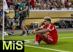 16.08.2025, Fussball Bundesliga 2025/2026, Franz-Beckenbauer-Supercup, VfB Stuttgart - FC Bayern Mnchen, in der MHP-Arena (Stuttgart). Torjubel Luis Diaz (FC Bayern Mnchen) am Boden, er imitiert als Hommage den Gamer-Jubel vom verstorbenen Diogo Jota (Portugal).