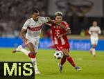 16.08.2025, Fussball Bundesliga 2025/2026, Franz-Beckenbauer-Supercup, VfB Stuttgart - FC Bayern Mnchen, in der MHP-Arena (Stuttgart). v.re: Luis Diaz (FC Bayern Mnchen) gegen Josha Vagnoman (Stuttgart) 