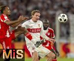 16.08.2025, Fussball Bundesliga 2025/2026, Franz-Beckenbauer-Supercup, VfB Stuttgart - FC Bayern Mnchen, in der MHP-Arena (Stuttgart). v.li: Sacha Boey (FC Bayern Mnchen) gegen Nick Woltemade (Stuttgart) 
