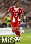 16.08.2025, Fussball Bundesliga 2025/2026, Franz-Beckenbauer-Supercup, VfB Stuttgart - FC Bayern Mnchen, in der MHP-Arena (Stuttgart). Michael Olise (FC Bayern Mnchen) am Ball 
