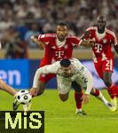16.08.2025, Fussball Bundesliga 2025/2026, Franz-Beckenbauer-Supercup, VfB Stuttgart - FC Bayern Mnchen, in der MHP-Arena (Stuttgart). v.li: Jonathan Tah (FC Bayern Mnchen), Deniz Undav (Stuttgart), Dayot Upamecano (FC Bayern Mnchen) 