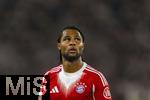 16.08.2025, Fussball Bundesliga 2025/2026, Franz-Beckenbauer-Supercup, VfB Stuttgart - FC Bayern Mnchen, in der MHP-Arena (Stuttgart). Serge Gnabry (FC Bayern Mnchen) nachdenklich 